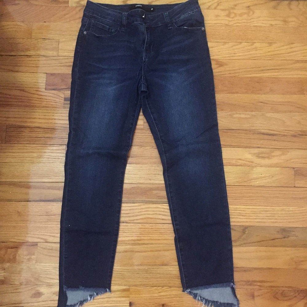 Mid high waist relaxed hem skinny cropped jeans